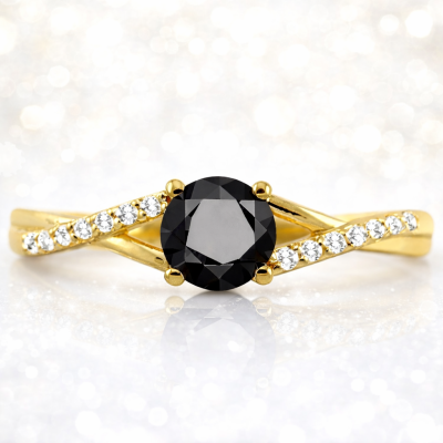 Pierścionek zaręczynowy z czarnym diamentem i brylantami żółte złoto 585